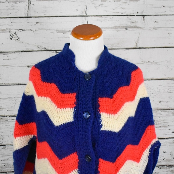 Vintage Poncho Red White & Blue 70s Fashion - Picture 4 of 5
